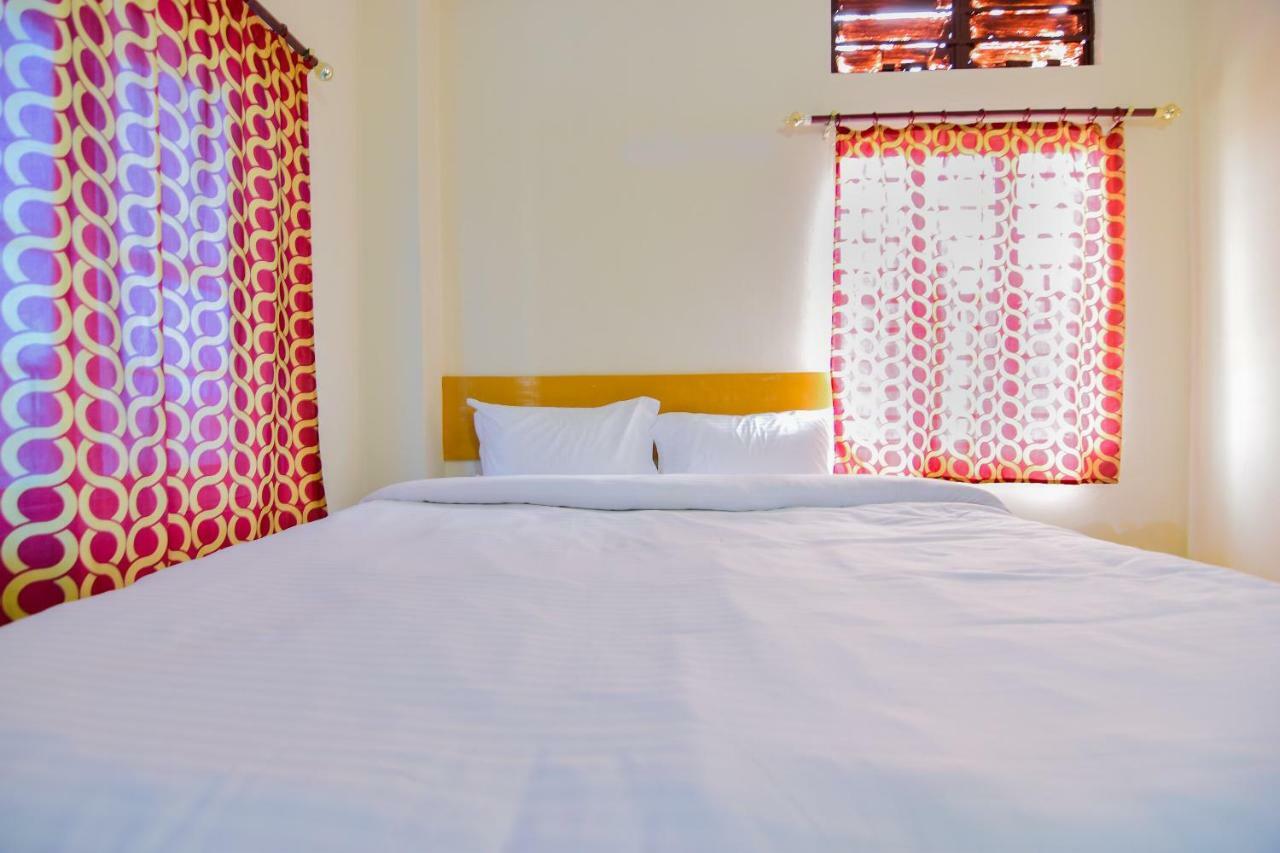 Spot On 30735 Dreamland Guest House Dispur Room photo